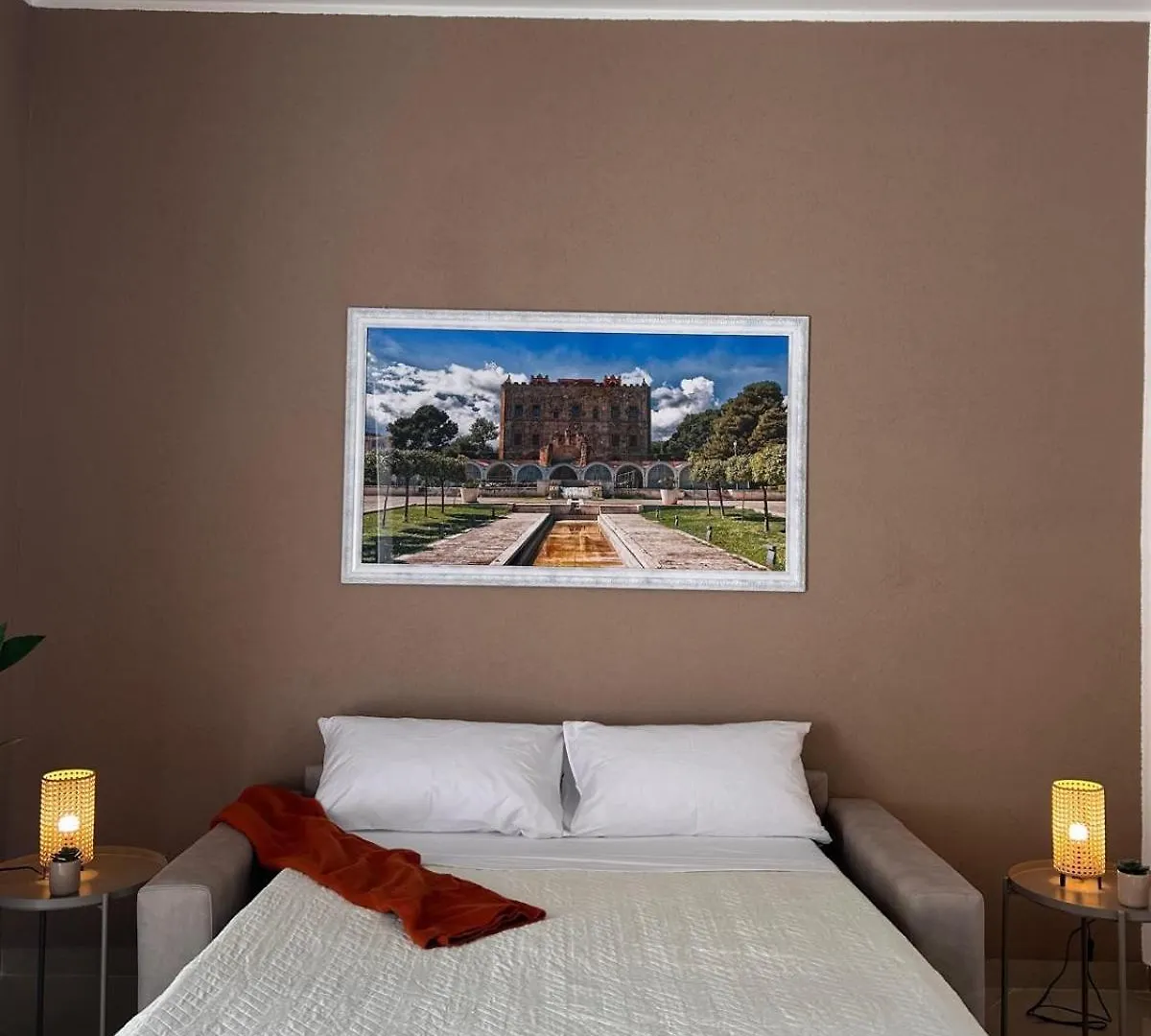 Zisa Apartment Palermo 0*,